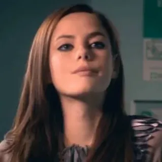 💎 fcb36f62 potret, wanita, dewasa muda, orang, berambut cokelat, perempuan whatsapp sticker