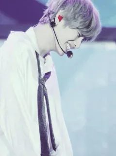 📖 f6b5b498 韩流, 歌手, 男性, 娱乐, 音乐, 表演者 whatsapp sticker