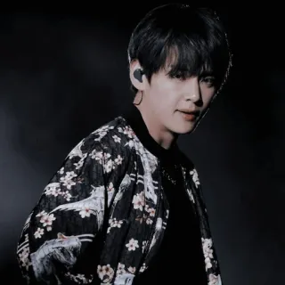 💱 0598279c người đàn ông, ca sĩ, áo khoác, Hàn Quốc, người nổi tiếng, tóc đen telegram sticker