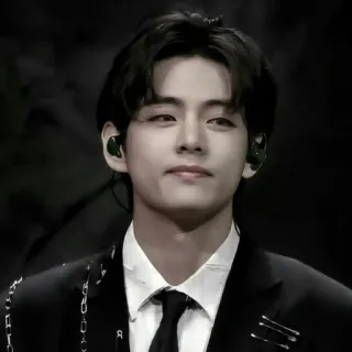 💱 c186abf0 V V, Kim Taehyung, BTS, Thần tượng K-pop, Ca sĩ, Âm nhạc telegram sticker