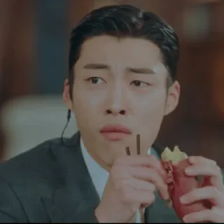 ▫️ 4193147f 男性, 食べる, さつまいも, 韓国ドラマ, ビジネススーツ telegram sticker
