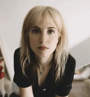 🌀 098d62b1 Hayley Williams 女人, 歌手, 金发, 肖像, 名人, Paramore telegram sticker