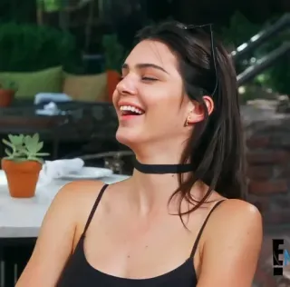 🤍 48baa40b Kendall Jenner 켄달 제너, 모델, 리얼리티 TV, 유명인, 여자, 미소, 사람 telegram sticker