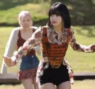 👁 24847eea Lisa Abak K-Pop, Blackpink, Celebrità, Moda telegram sticker