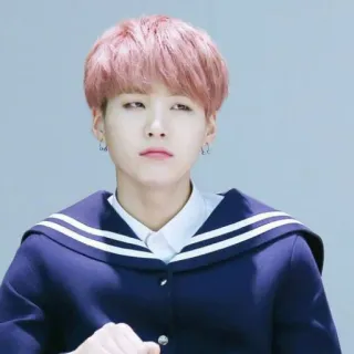 🍃 8952fe2f Suga kpop, bts, ídolo, cantante, pelo rosa, min yoongi, música whatsapp sticker