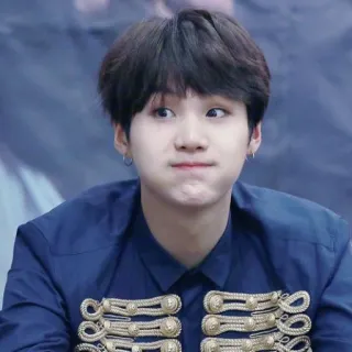 🍃 ade3f40b Suga kpop, ídolo, cantante, Min Yoongi, BTS whatsapp sticker