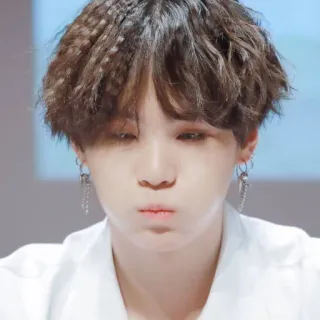 🍃 db674d25 Suga Suga, BTS, K-pop, cantante, ídolo, Min Yoongi whatsapp sticker