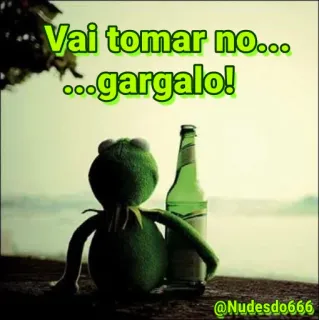 🤬 f719b1ac Kermit Vai tomar no... ...gargalo! Kermit de Kikker, belediging, beledigend, alcohol, fles, vulgair telegram sticker