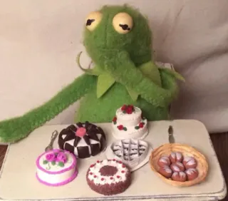 🧁 88f10f74 Kermit the Frog frog, puppet, muppets, cake, dessert, sweet telegram sticker
