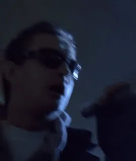 🤩 26006028 mężczyzna, okulary przeciwsłoneczne, środkowy palec, gest telegram sticker