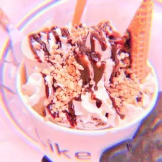 🍥 a9685b64 lody, deser, jedzenie, słodkie, przysmak, czekolada, bita śmietana, wafel whatsapp sticker