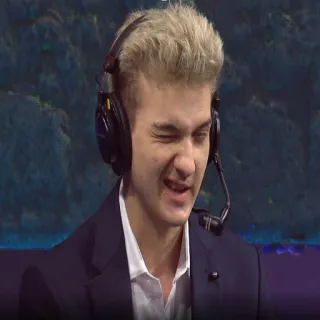 😘 c1306c82 telegram sticker