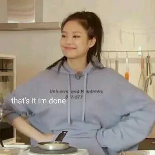 🦆 5af8bd67 that's it im done 여자, 후드티, 표정, 밈, 제니 telegram sticker