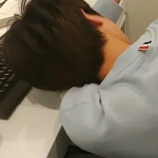 🐹 44d45691 睡眠, 眠い, 昼寝, 机, パソコン telegram sticker