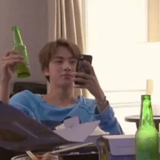 🐹 57416948 Jin kpop, BTS, ビール, 飲酒, アイドル, 自撮り telegram sticker