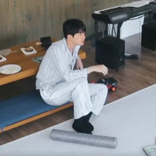 🐹 a4264c48 Jin jin, kpop, bts, パジャマ telegram sticker