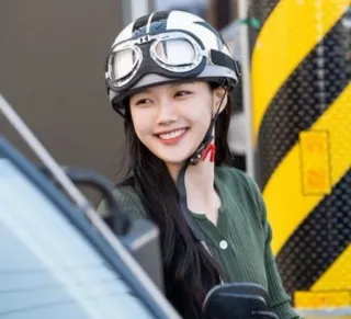 Kim Yoo Jung telegram stickers