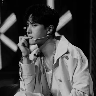 🥀 46cfb252 homem, pessoa, celebridade, retrato, entretenimento telegram sticker