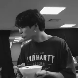 ⛓️ 97351d72 EST. 1889
CARHARTT
ORIGINAL
COMPANY carhartt, fashion, clothing, person, eating whatsapp sticker