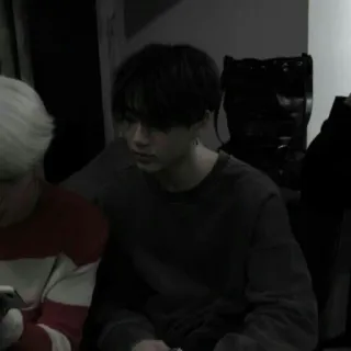 ⛓ ba80b175 person, man, dark hair, casual whatsapp sticker