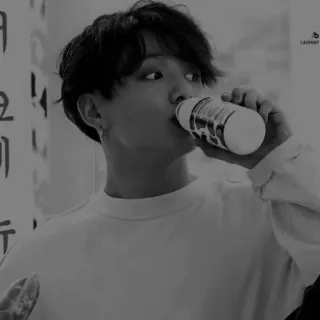 ⛓️ e573e27f Jungkook kpop, singer, idol, drink, person whatsapp sticker
