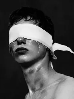 😔 3f553a38 bịt mắt, chân dung, nghệ thuật, người mẫu, đen trắng telegram sticker