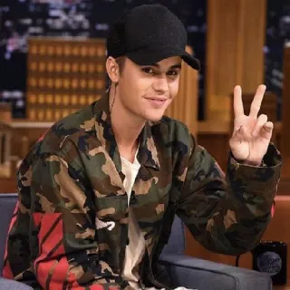 ✌️ 446f9fd5 Justin Bieber Justin Bieber, người nổi tiếng, ca sĩ, dấu hiệu hòa bình, âm nhạc, mũ telegram sticker