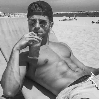 | ★๏ кíηg👑кεүvαη ๏★ ✞ | telegram stickers