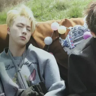 😴 7dc02206 La vie le paris persona, sonno, riposo, kpop, asiatico, casual whatsapp sticker