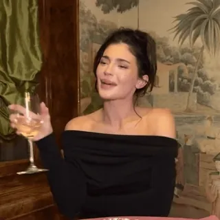 🤔 068d6402 telegram sticker