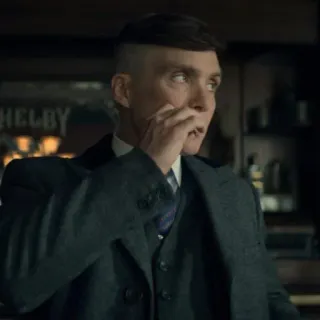 🗿 d52edae4 Thomas Shelby Peaky Blinders Mann, Figur, Drama, Serie, Gangster, Anzug, Cillian Murphy, Schauspieler telegram sticker