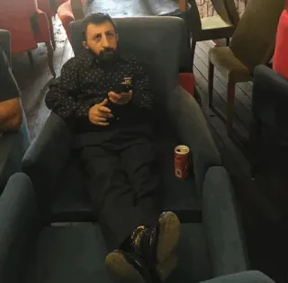 😕 70118486 whatsapp sticker