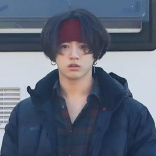 🍃 0220d31a Jungkook Чонгук, BTS, K-pop, певец, айдол, красная повязка whatsapp sticker