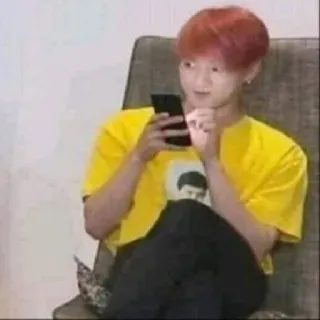 🍃 94285dc8 человек, телефон, в помещении, азиат whatsapp sticker