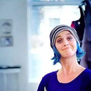 😐 020140f5 wanita, orang, rambut biru, topi, potret, tersenyum telegram sticker