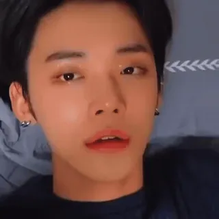 🙄 2ee2779a telegram sticker