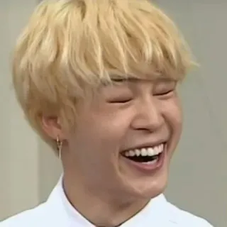 😆 6906fcba orang, tersenyum, pria, rambut pirang, tertawa telegram sticker