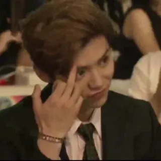 K-pop Moments (@safthome) telegram stickers