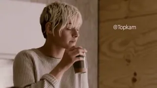 😕 0b27fcaf @Topkam 人, 女人, 饮料, 室内 telegram sticker