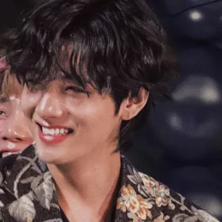 🤣 0cc76ea9 V kpop, bts, 뷔, 김태형, 가수, 아이돌, 한국 telegram sticker