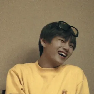 🤣 1d6f37e1 V K팝, 가수, 연예인, 뷔, BTS, 아이돌, 사람, 남자 telegram sticker