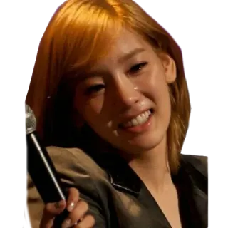 😭 4a5e8d6b 女人, 麦克风, 歌手, 表演者, 人物, 肖像 telegram sticker