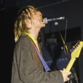 🗣 6e2b6bcf Kurt Cobain muzikant, zanger, grunge, rock, gitaar, optreden, concert telegram sticker
