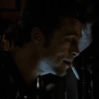 🙂 abb40f03 thuốc lá, súng, bạo lực, vũ khí, brad pitt, hút thuốc, người đàn ông telegram sticker