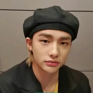 🍋 73fe5d22 Hyunjin kpop, cantante, celebrità, uomo, ritratto, Hyunjin, Stray Kids telegram sticker