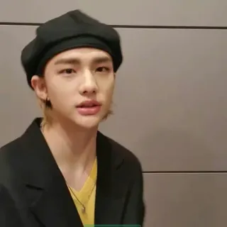 🍋 bf933aaf uomo, ritratto, kpop, asiatico, basco, persona telegram sticker