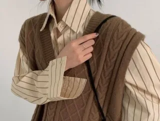 ☁️ 4e39f5e1 Gilet sans manches, Mode, Vêtements, Mode femme, Marron, Décontracté whatsapp sticker