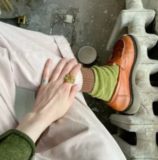 ☁️ d0cb3835 chaussures, mode, vêtements, chaussettes, mocassins, style, accessoires whatsapp sticker