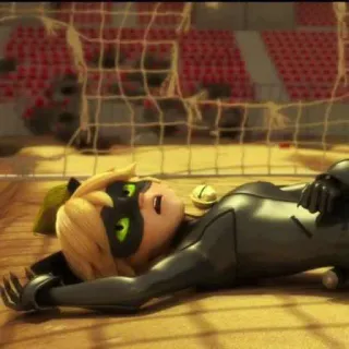 🥵 88efabec Cat Noir Miraculous: Tales of Ladybug & Cat Noir Cat Noir, Miraculous Ladybug, desenho animado, anime, deitado, herói telegram sticker