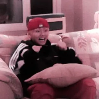 🕯 abd6830e personne, criant, excité, choqué, homme, canapé, peur whatsapp sticker